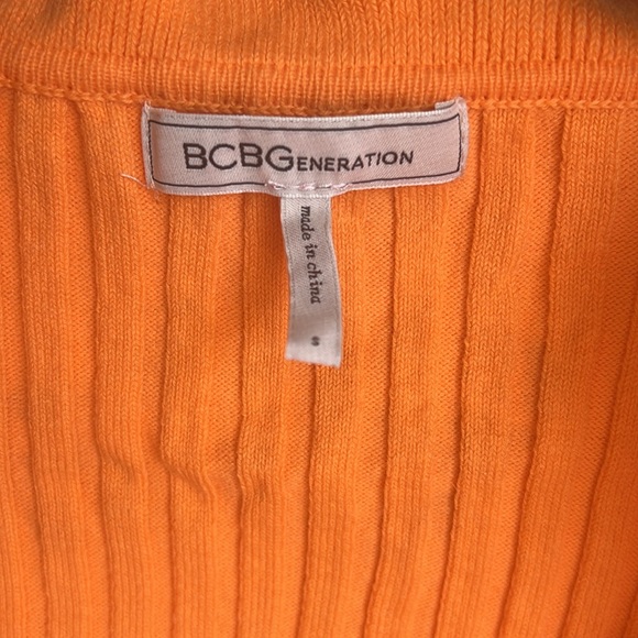 BCBG Generation Orange ruffle button up sweater top, size small, NWOT - Picture 2 of 5